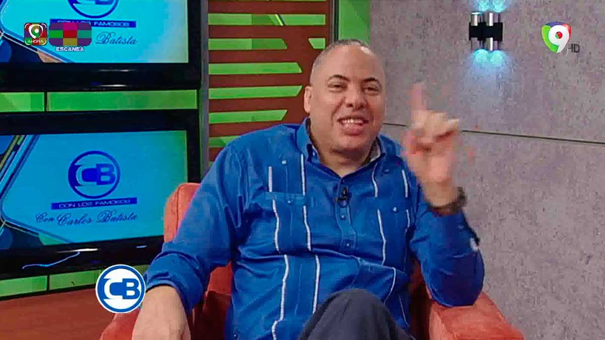 H Ctor G Mez Conversa Con Carlos Batista En Con Los Famosos