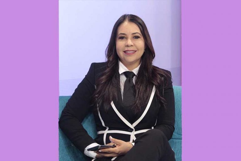 El Nacimiento en los Estados Unidos – Dra Carmen Herrera