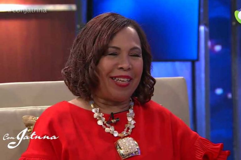 Zoila Puello y Familia – Con Jatnna