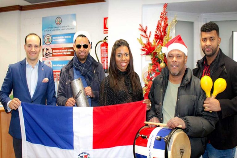 Ministerio de Cultura realiza aguinaldos por las calles de Madrid