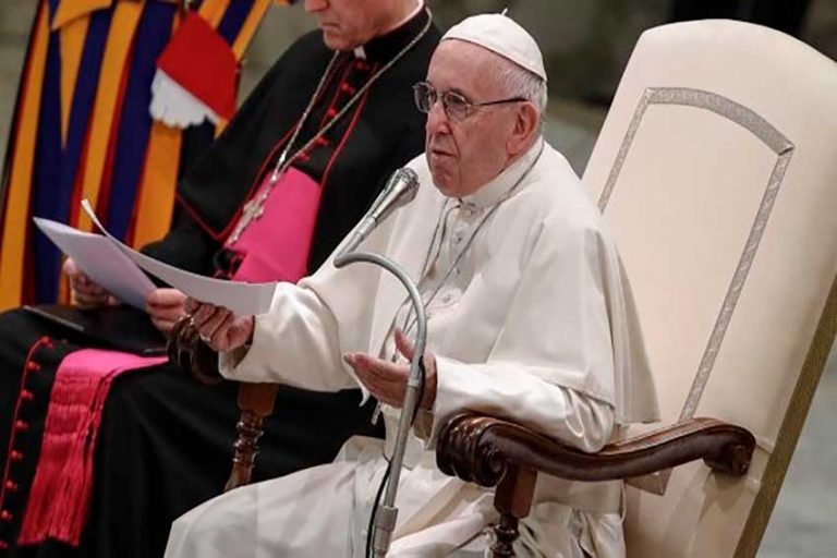 Papa envía un telegrama de pésame por la muerte de George H. W. Bush