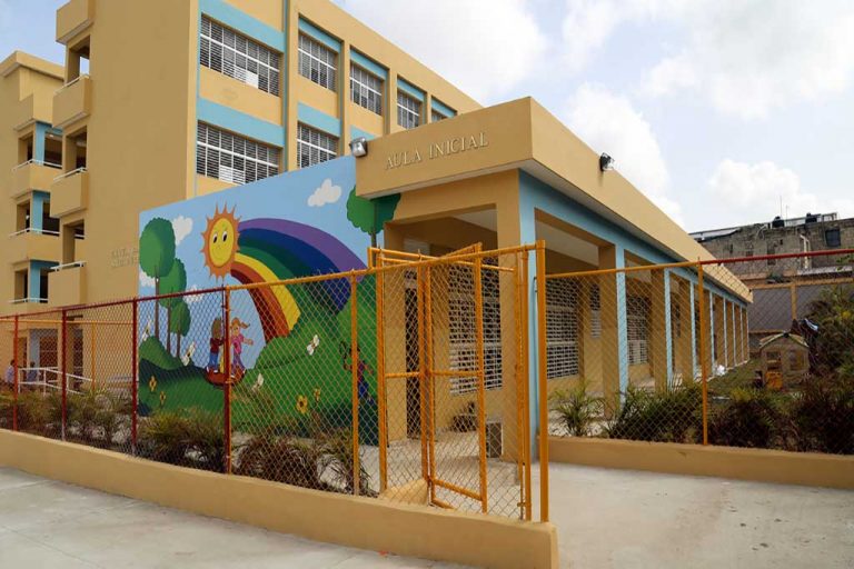 Educación llama a padres a enviar a hijos a las escuelas este 7 de enero