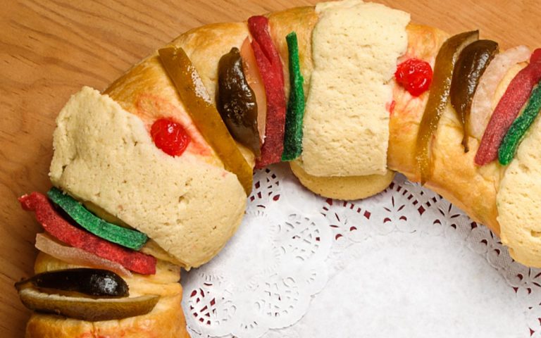 Reposteros mexicanos apuestan por la originalidad en las roscas de reyes