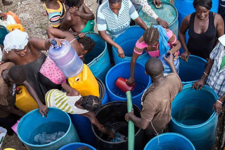 Más De 2000 Millones De Personas No Tienen Acceso A Agua Potable Ni Saneamiento Básico Color 2663