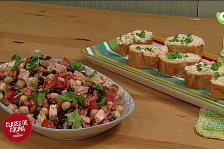 Hoy aprendemos a cocinar: Ensalada de granos con pollo Baguette rellena de pollo.