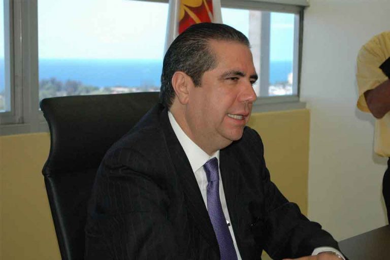 Ministro de Turismo califica rueda de prensa de leonelistas de «desconsiderada»