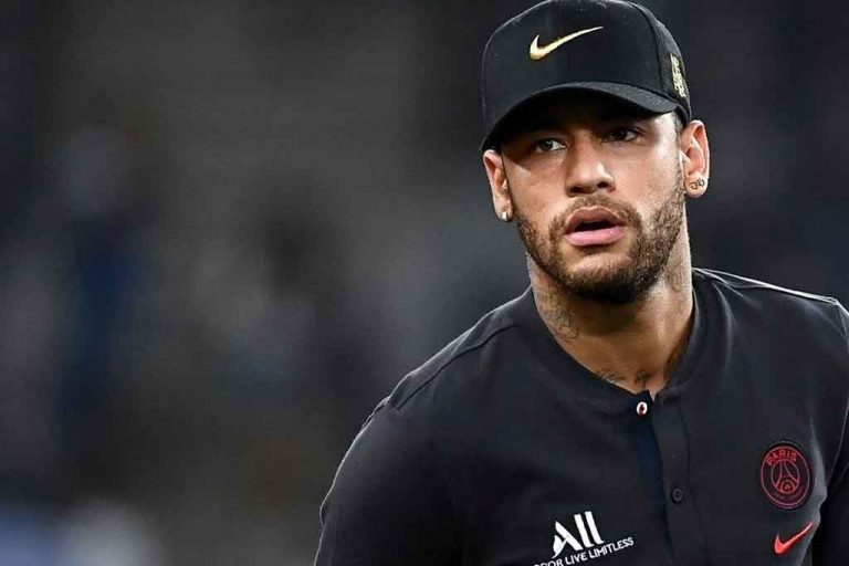 Neymar es denunciado por el hombre al que golpeó tras perder la Copa de Francia