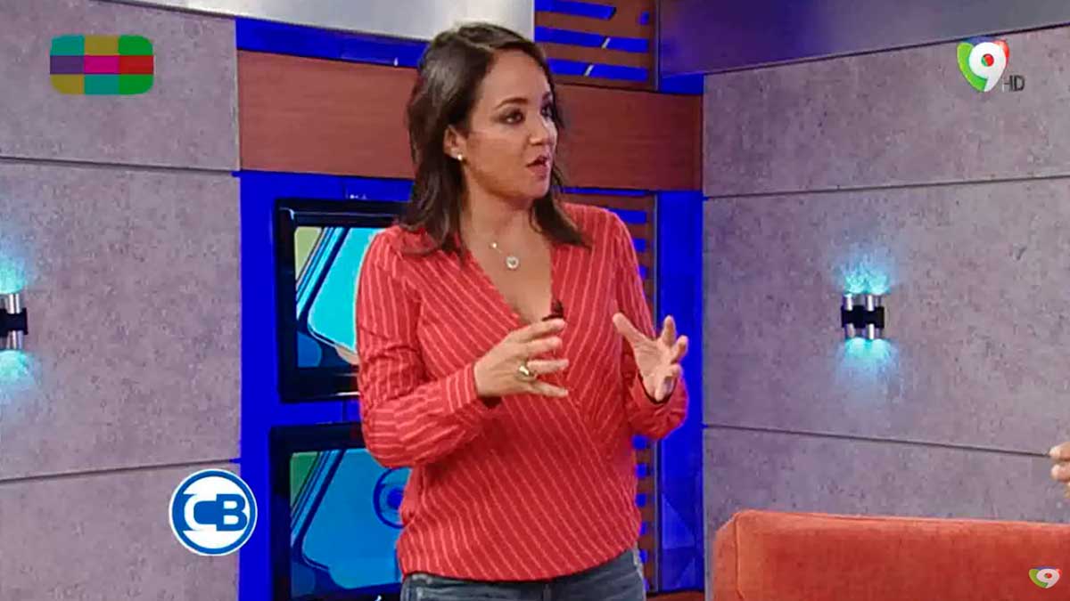 Senadora Faride Raful visita a Carlos Batista en Con los Famosos