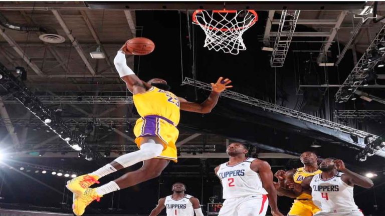 En final dramático Lakers vencen a Clippers en reinicio de la NBA