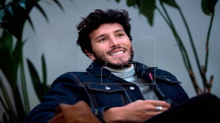 Fonsi, Yatra, Nacho, Greeicy y más artistas cantan a los niños en «MiniStars»