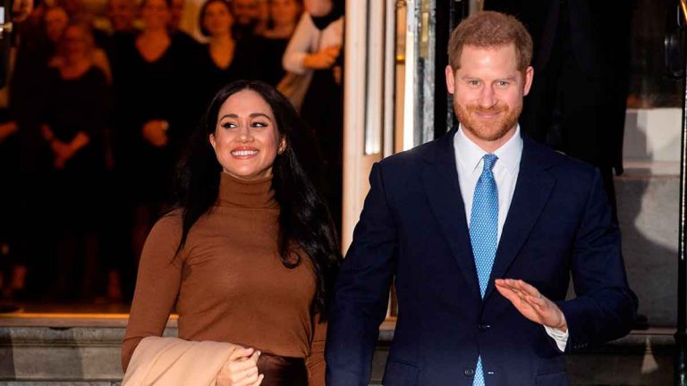 Un nuevo libro revela tensiones con Enrique y Meghan dentro de la monarquía