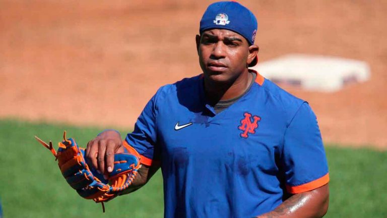 Yoenis Céspedes aparece, y dice que opta por no jugar más esta temporada