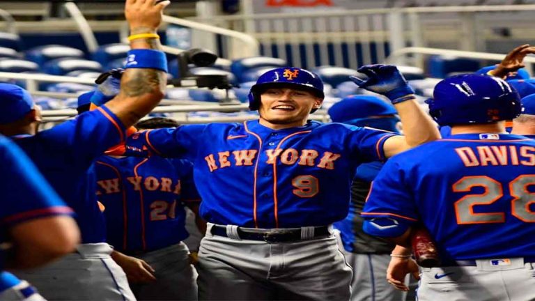 Mets siguen en racha positiva y vuelven a dominar a los Marlins