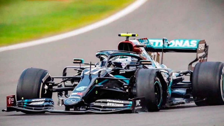 Valtteri Bottas consigue la pole en el Gran Premio 70 aniversario