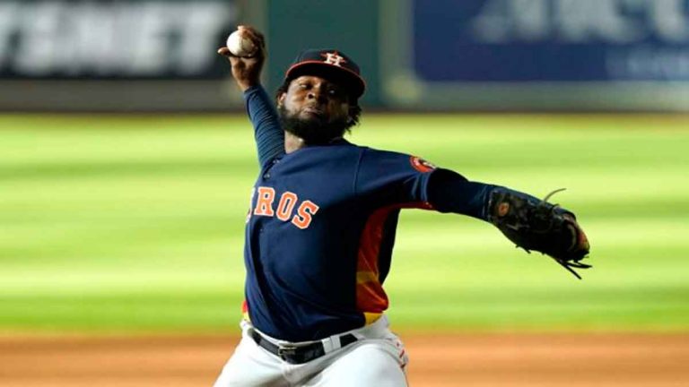 El dominicano Javier gana el duelo al venezolano Suárez