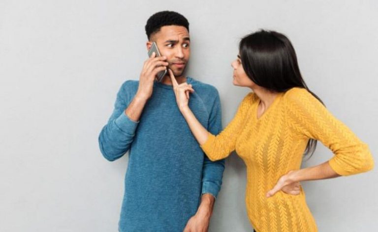 ¿Cómo saber si tu pareja es infiel por redes sociales? Aquí te decimos