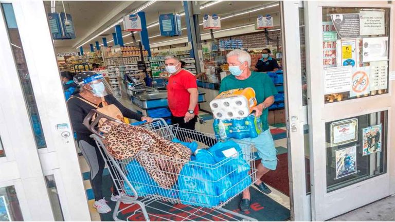 EE.UU. supera los 153.100 muertos y 4,5 millones de casos de COVID-19