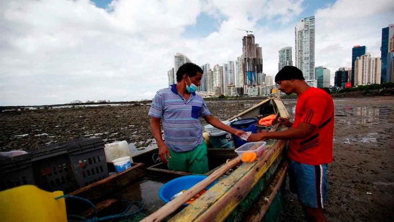 Los casos de coronavirus suman 17,6 millones en todo el mundo, según la OMS