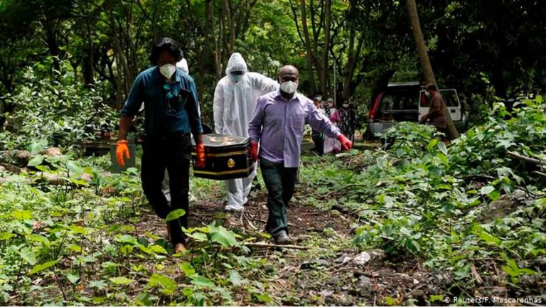 El número de muertos por coronavirus supera ya los 700.000