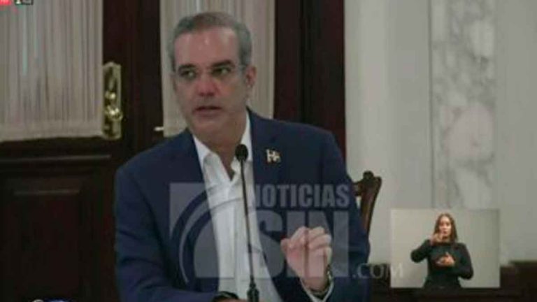 Luis Abinader anuncia toque de queda se mantendrá como está