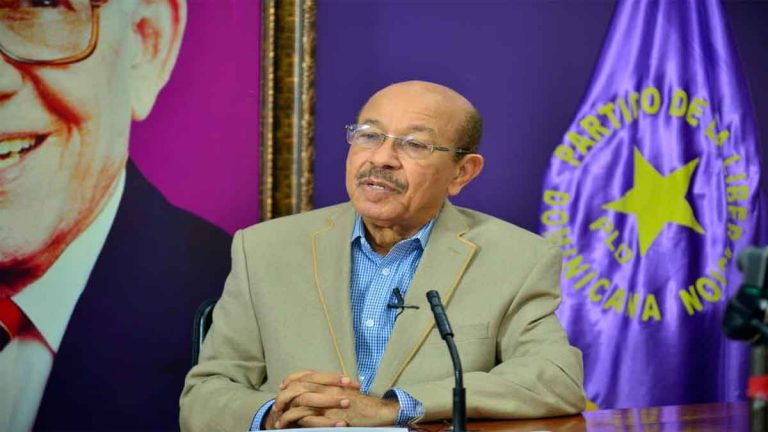 “El que se quiera ir, que se vaya”: Montás sobre posible salida de miembros