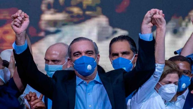 Luis Abinader: de la oposición al poder