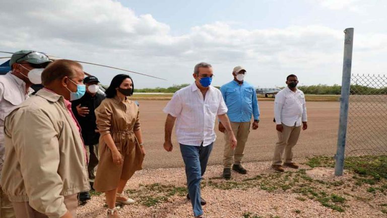 Presidente Abinader llega a Pedernales