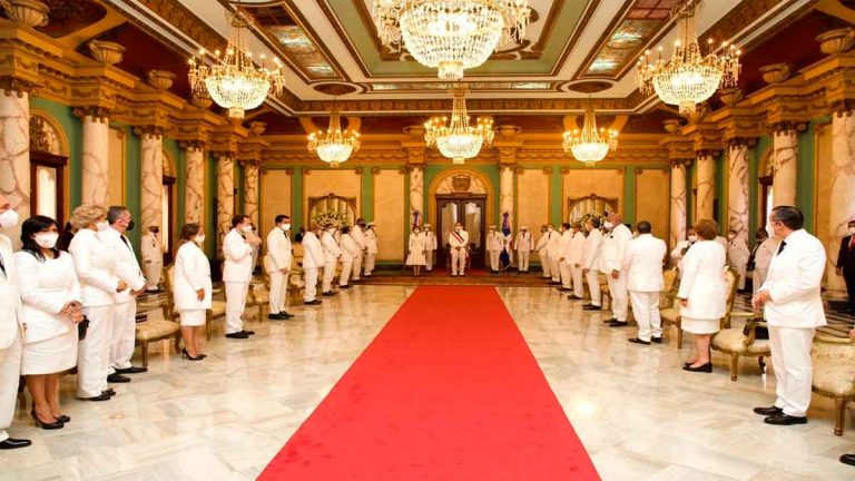 Abinader anuncia altos mandos militares