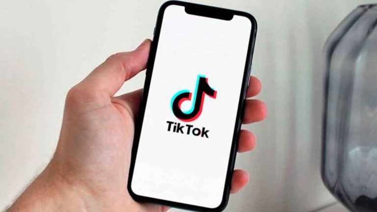 Donald Trump apoya la compra de TikTok por Oracle