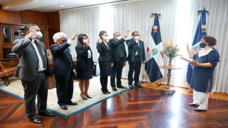 Miriam Germán:¨Los servidores del Ministerio Público deben velar por el interés de los ciudadanos¨