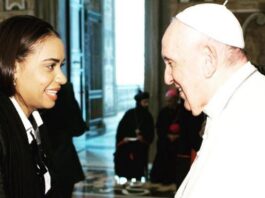 Betty Gerónimo y el papa Francisco