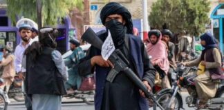 Talibanes atacan a periodistas