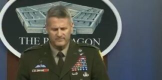 Fuerzas de EEUU piden alejarse del pentágono