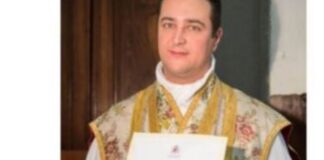 arrestado sacerdote por realizar orgías