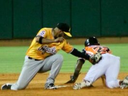 VIDEO: Águilas vencen a los Toros en su debut en el Corral