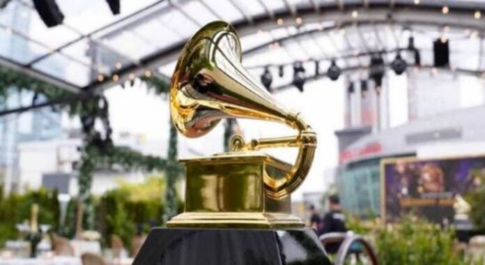 Los premios Grammy Cláusula