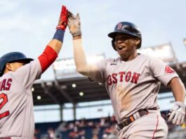 El dominicano Rafael Devers el héroe, y los Medias Rojas avanzan a Postemporada