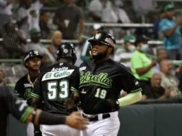 Estrellas vencen a Leones y se mantienen en la primera posición