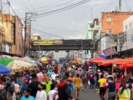 Comercios concurridos pese a Ómicron