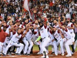 Jonronazo de Ozuna le da primera victoria a Gigantes en Serie Final