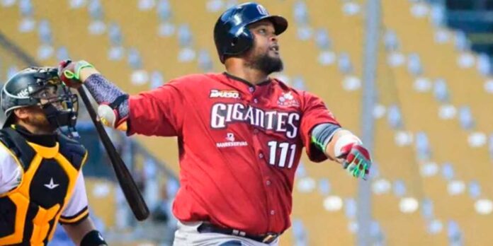 Pelotero de los Gigantes del Cibao sufre accidente de tránsito