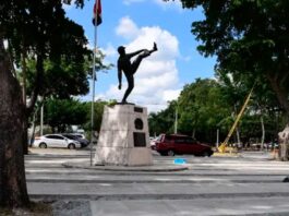 Rescatan plaza en la que está la estatua a Juan Marichal para Serie del Caribe