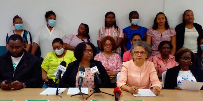 ADESA califica como una vergüenza que el gobierno de financiamiento a clínicas privadas