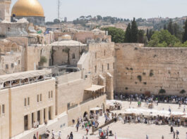 Jerusalén celebra junto a los peregrinos el Jueves Santo