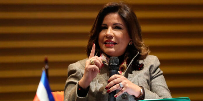 Margarita Cedeño: “Águila no caza moscas”, en respuesta a Gloria Reyes