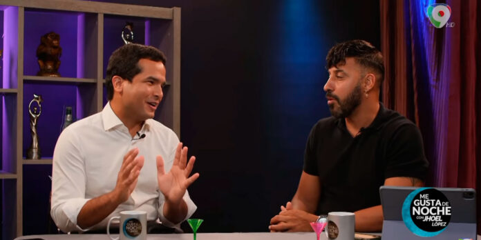 Omar Fernández, diputado en el Comedy Show | Me Gusta de Noche