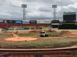 Águilas esta remodelando el terreno de juego del Estadio Cibao