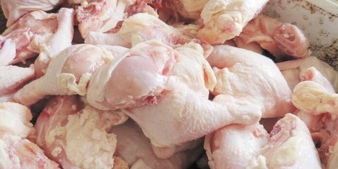 Libra de pollo se vende a más de RD$70 en distintos sectores del país