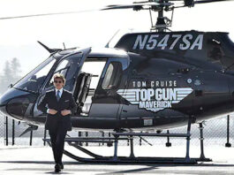 Tom Cruise llega en helicóptero al estreno de "Top Gun: Maverick"