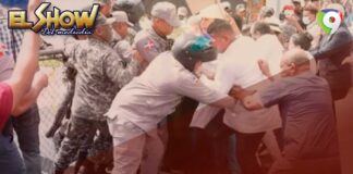 Médicos y Policías se enfrentan en el Palacio Presidencial
